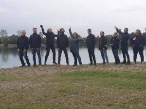 Die neuen IT-Junioren stehen am Echinger See und sind startbereit