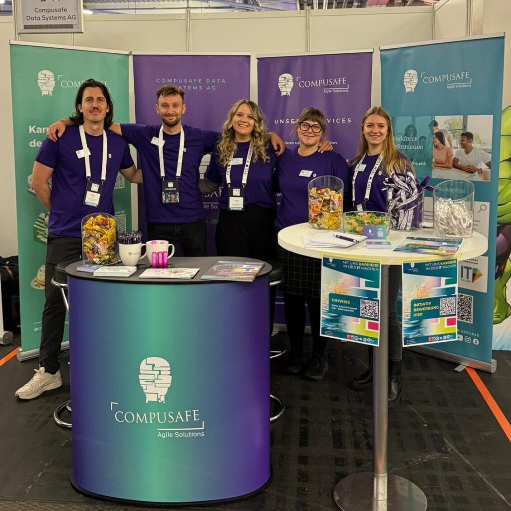 CompuSafe auf der ITCS: Marc, Jasper, Laura, Sabine und Jennifer vom IT-Talent-Management-Team